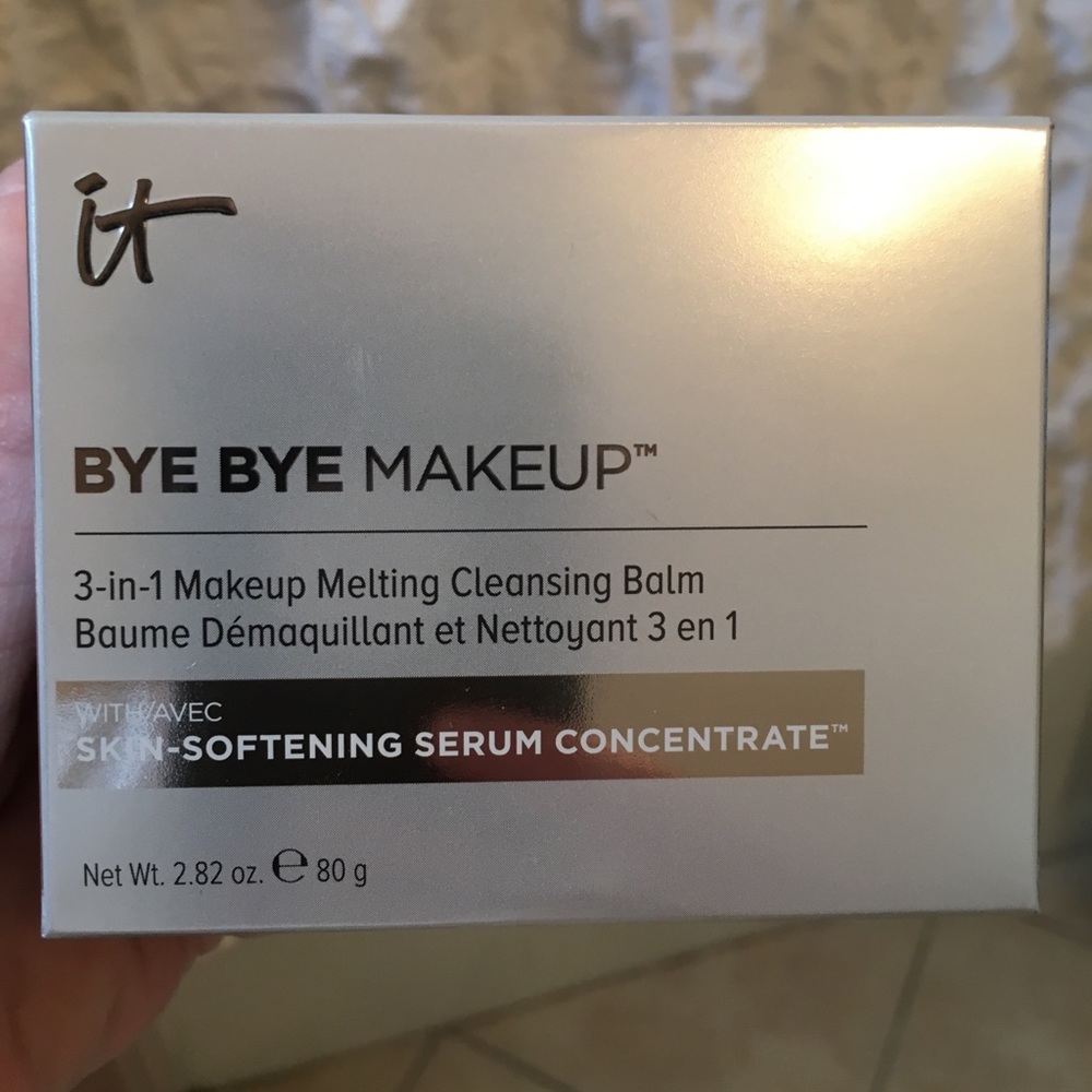 It Cosmetics Bye Bye Makeup